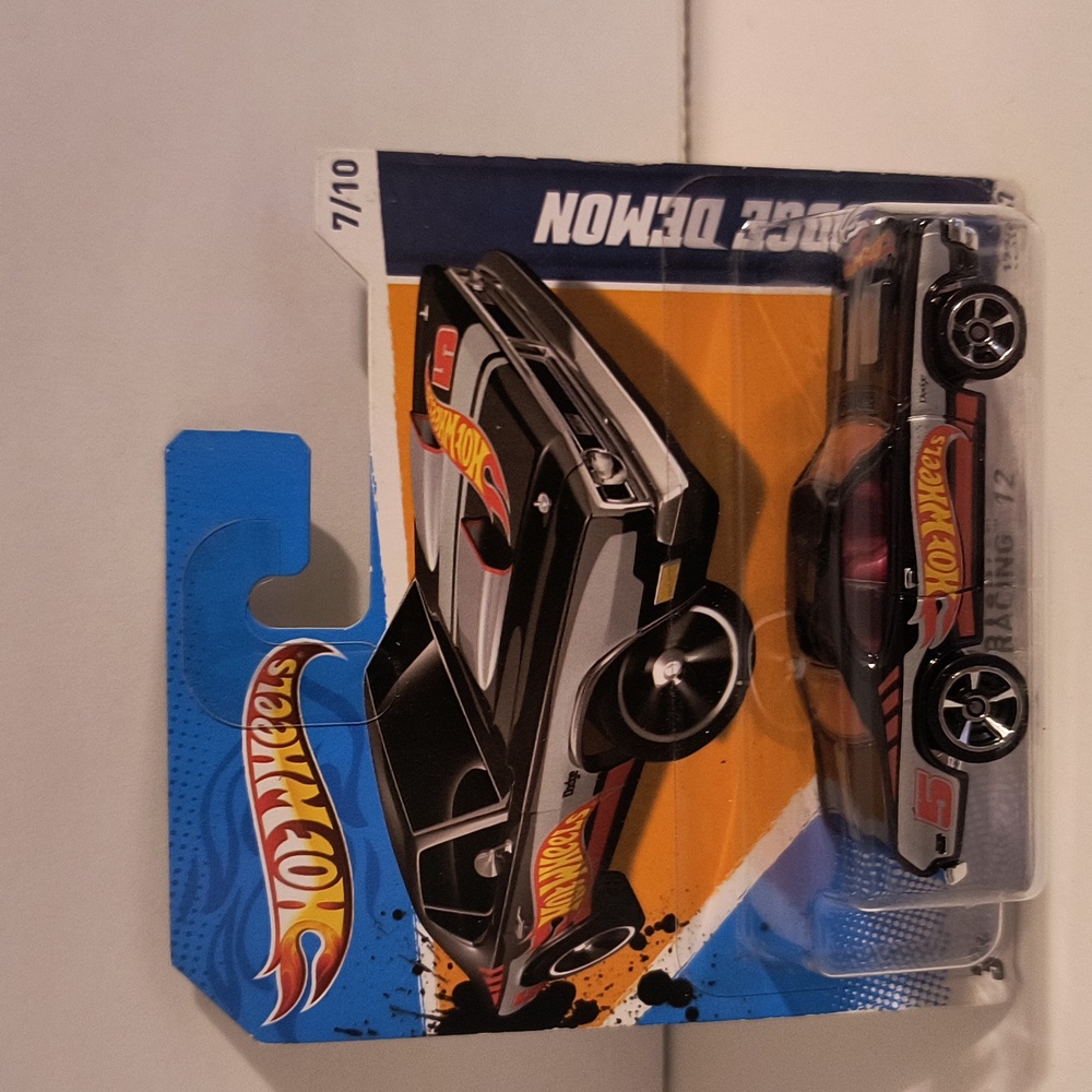D11 Hot wheels 71 Dodge  Demon  with shipping protector 2011